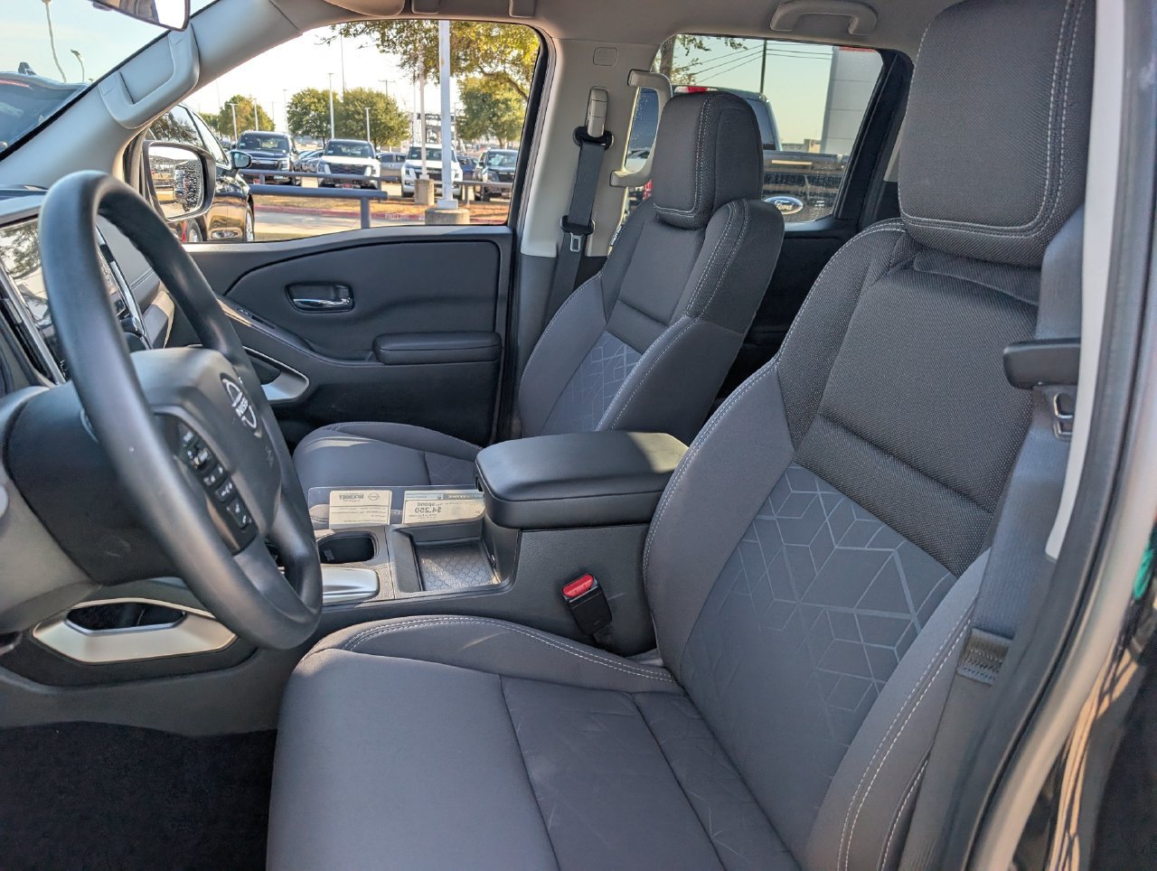 Certified 2025 Nissan Frontier SV AWD/4WD image 25