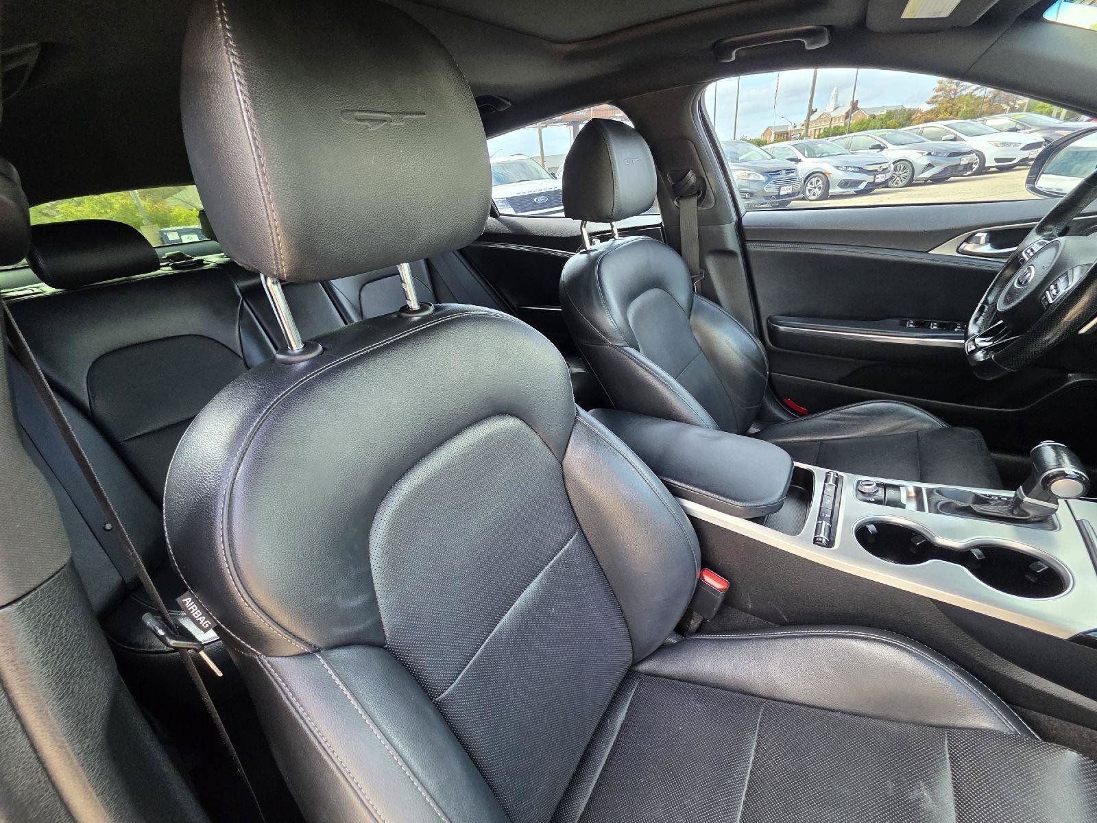 Used 2020 Kia Stinger GT1 AWD/4WD image 31