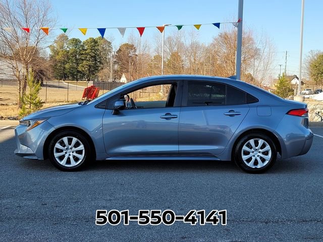 Used 2021 Toyota Corolla LE image 2