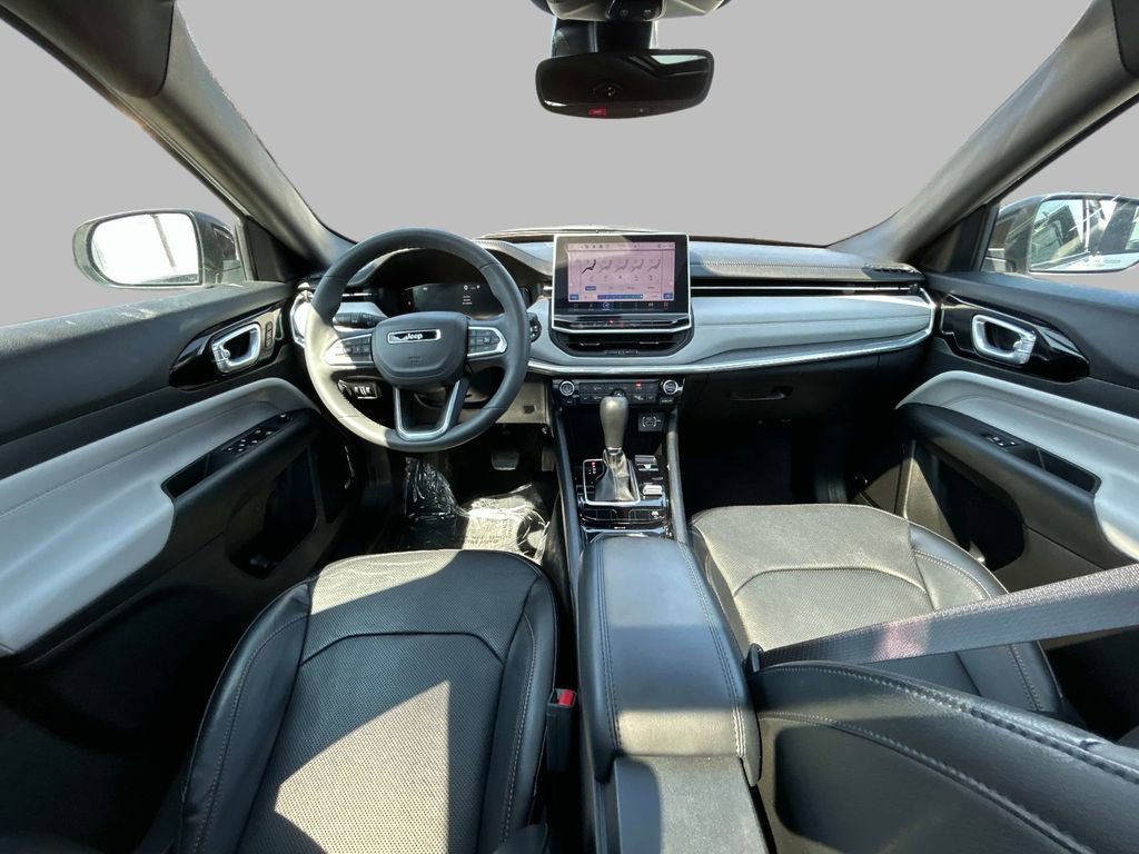 Used 2023 Jeep Compass Limited w/ Elite Group image 20