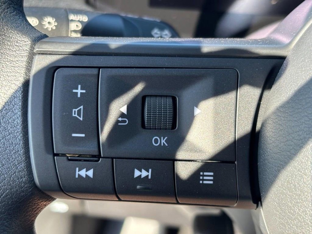 Used 2026 Nissan Kicks SV w/ Cold Weather Package AWD/4WD image 11