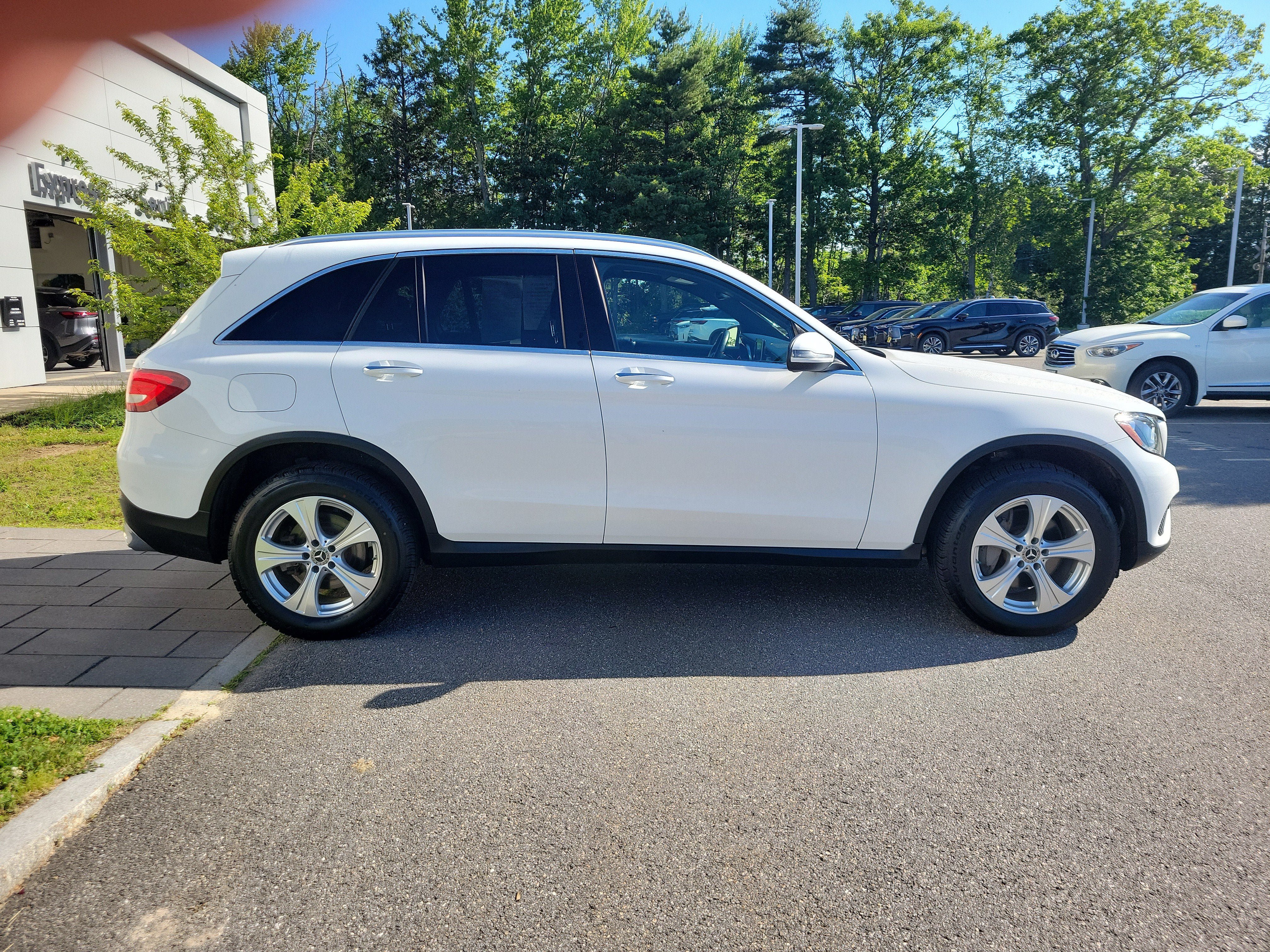 Used 2018 Mercedes-Benz GLC 300 4MATIC image 8