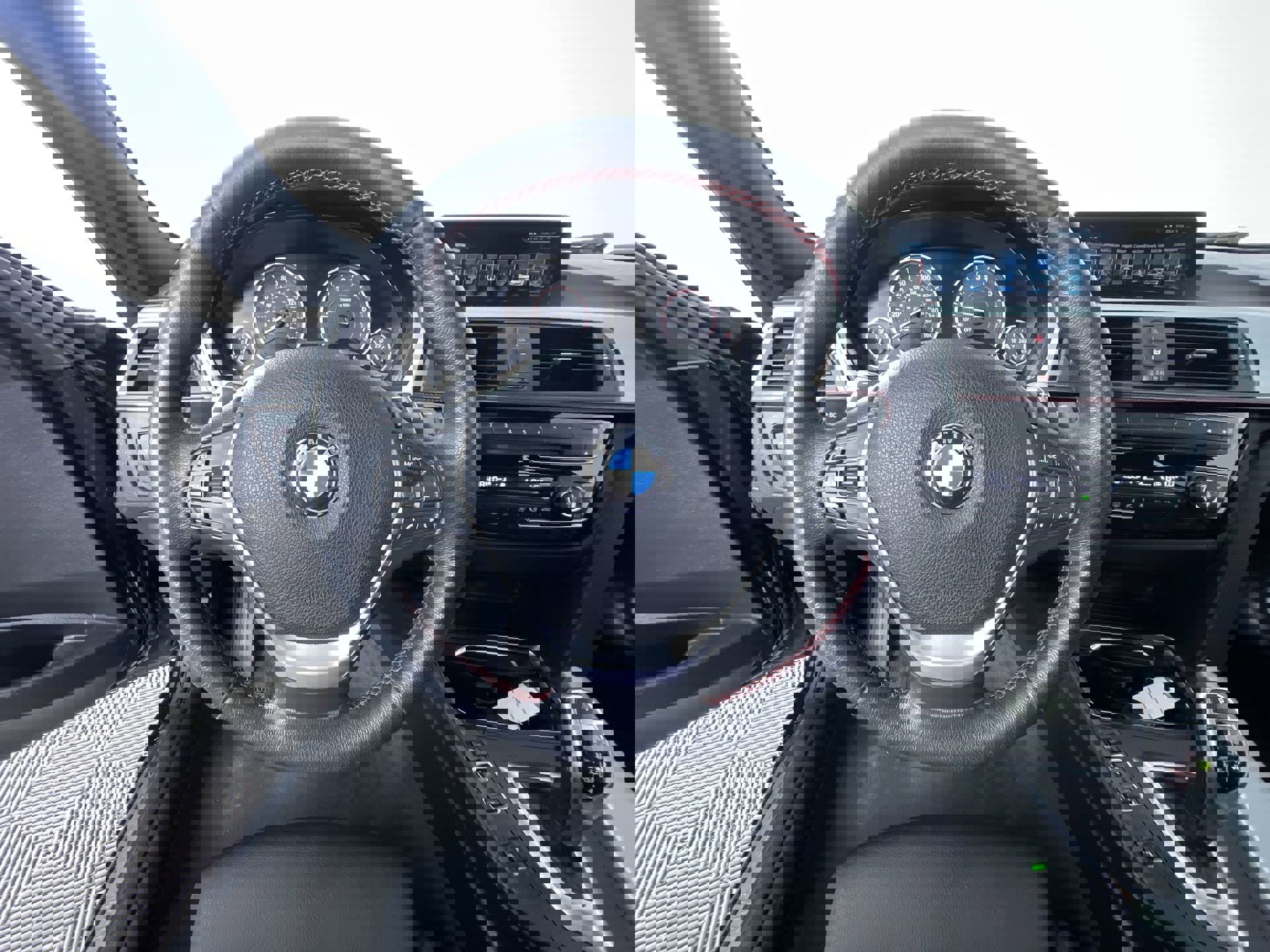 Used 2017 BMW 330i xDrive Sedan image 17