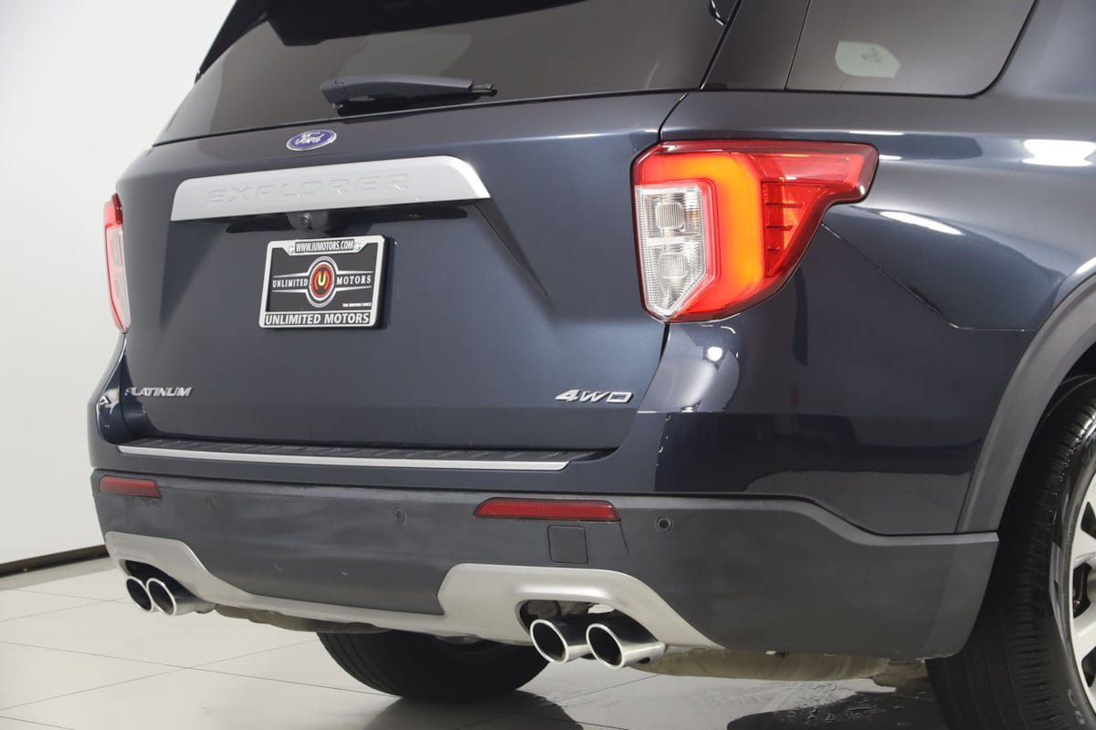 Used 2022 Ford Explorer Platinum w/ Equipment Group 601A AWD/4WD image 47