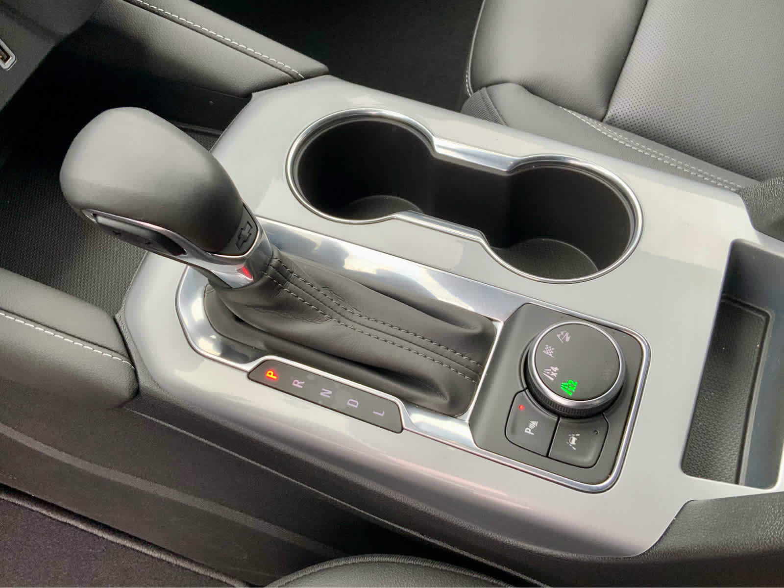 New 2025 Chevrolet Blazer LT w/ Midnight/Sport Edition image 45