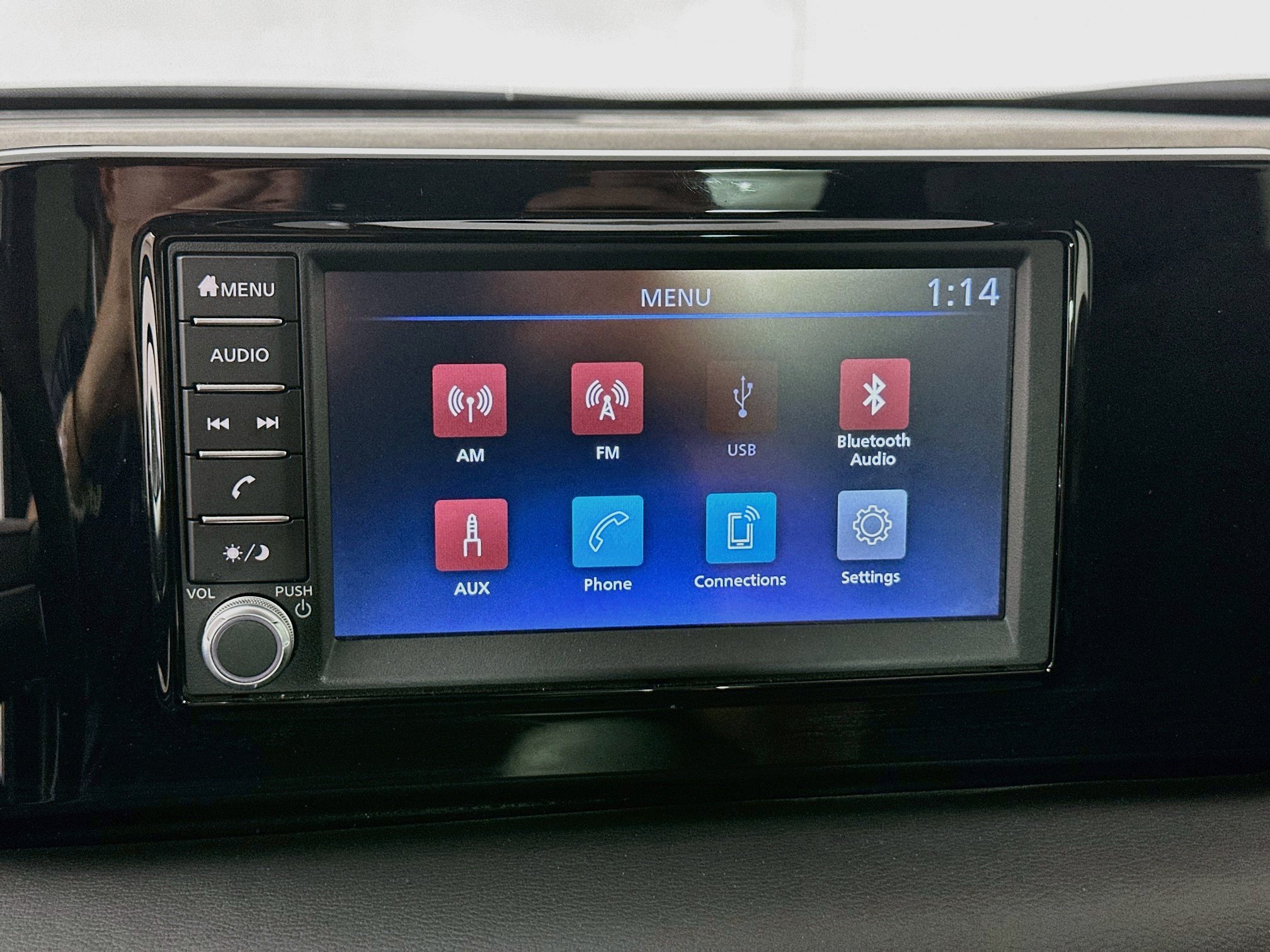 Used 2025 Nissan Kicks S FWD image 19