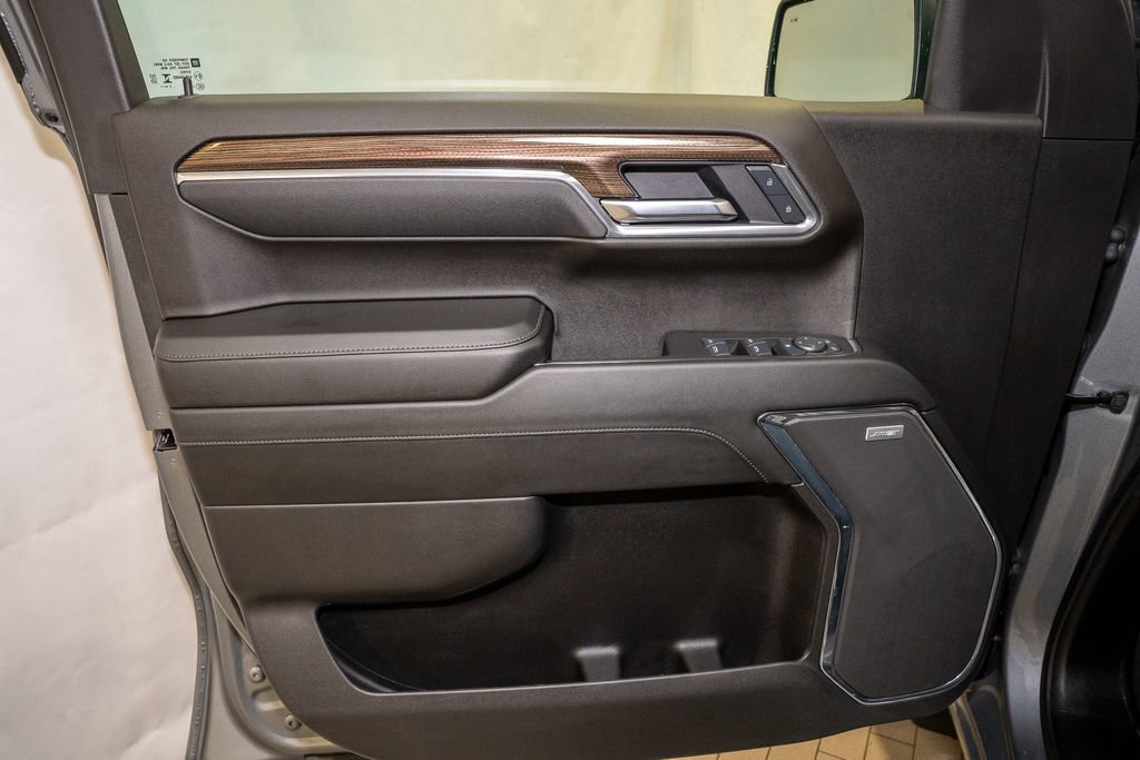 Used 2025 Chevrolet Silverado 1500 LT Trail Boss w/ LT Trail Boss Premium Package image 12