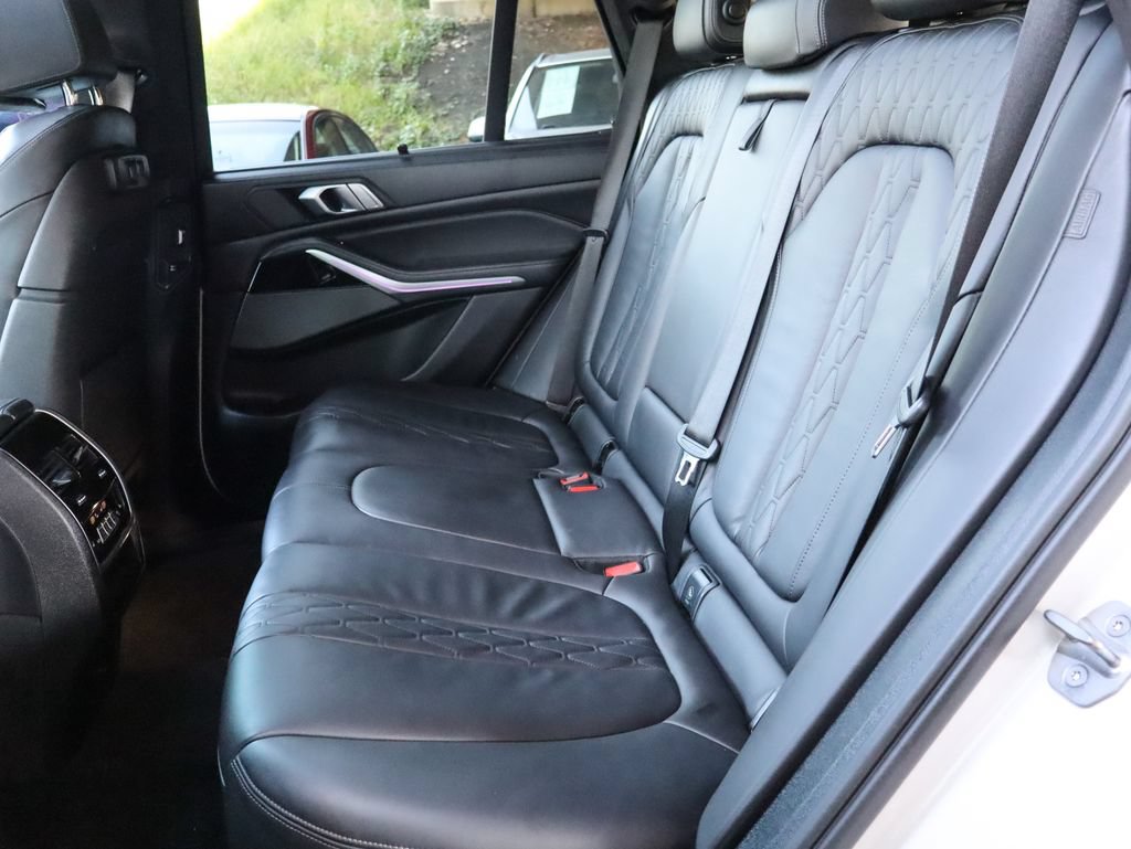 Used 2020 BMW X5 M50i w/ Executive Package AWD/4WD image 33