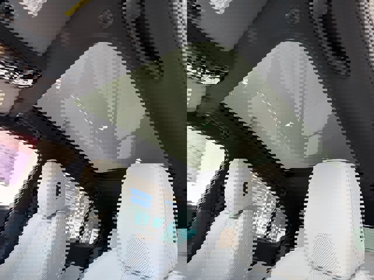 Certified 2025 BMW 530i xDrive 530i xDrive w/ Premium Package image 16