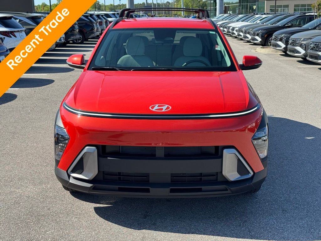 Used 2025 Hyundai Kona SEL image 5
