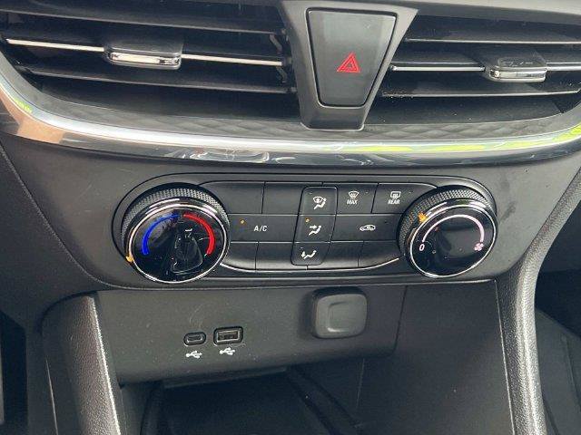 Certified 2024 Buick Encore GX Preferred w/ Advanced Technology Package FWD image 23