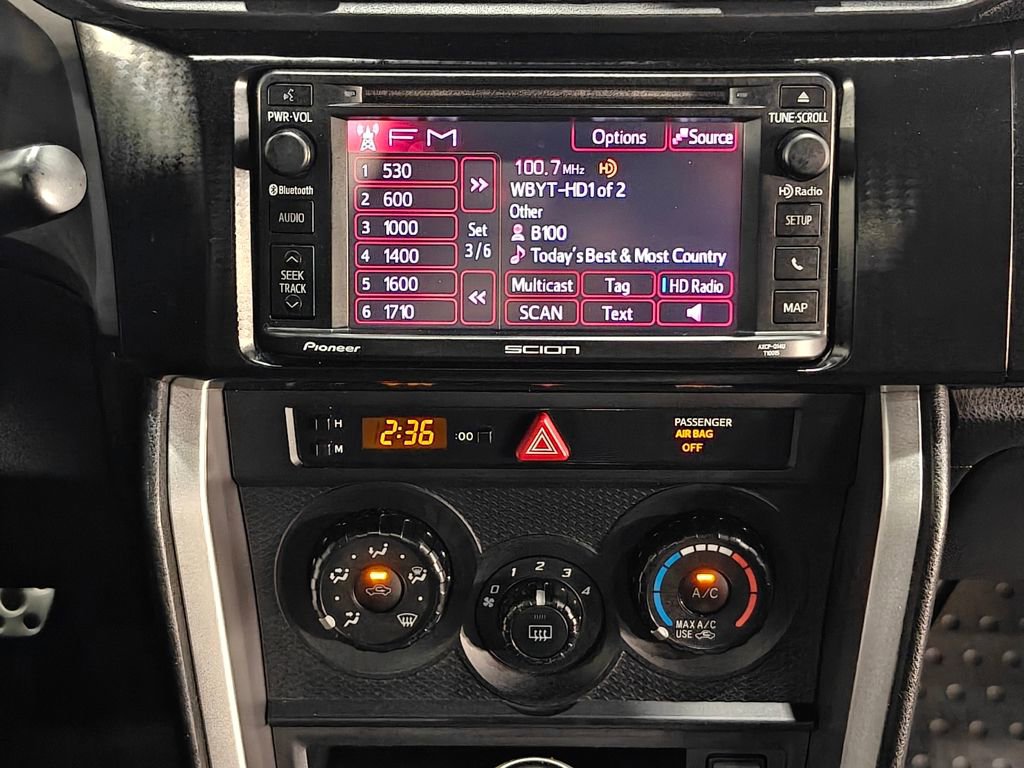 Used 2013 Scion FR-S RWD image 5