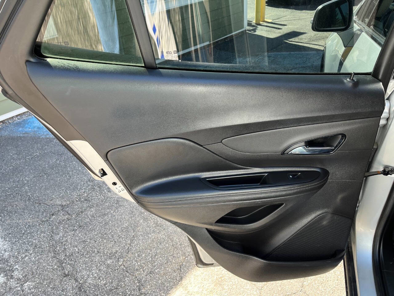 Used 2018 Buick Encore Preferred image 30