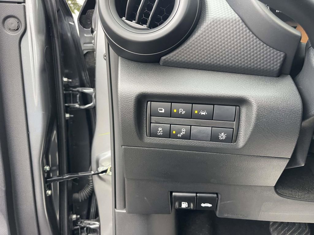 Used 2025 Nissan Kicks Play S image 20