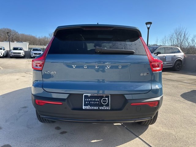 Certified 2023 Volvo XC40 B5 Plus image 7