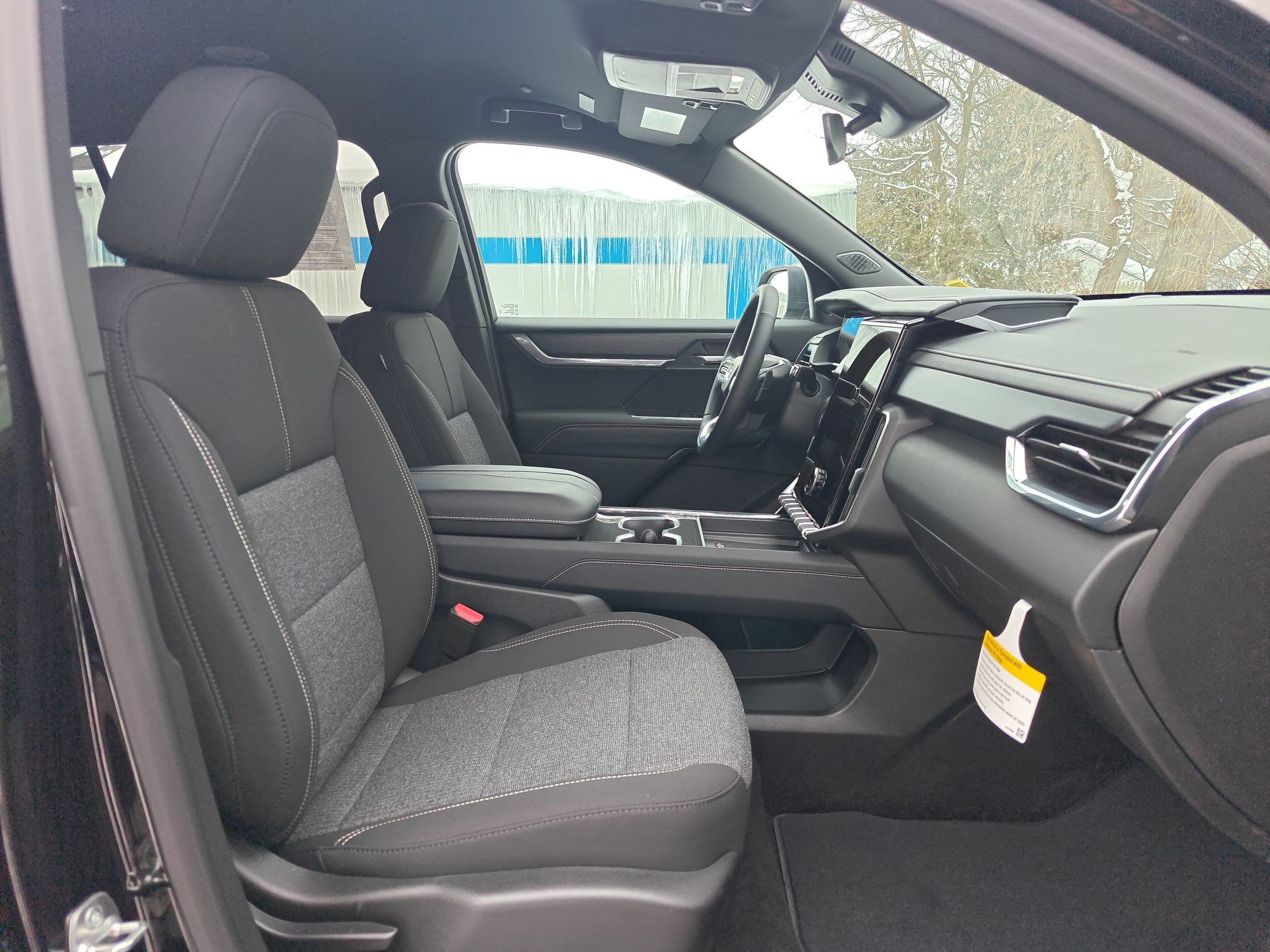 Used 2025 GMC Acadia Elevation w/ LPO, Floor Liner Package image 28