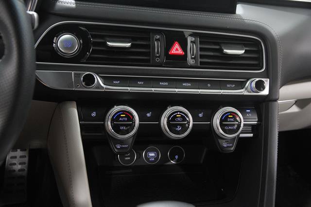 Certified 2022 Genesis G70 2.0T w/ Prestige Package AWD/4WD image 14