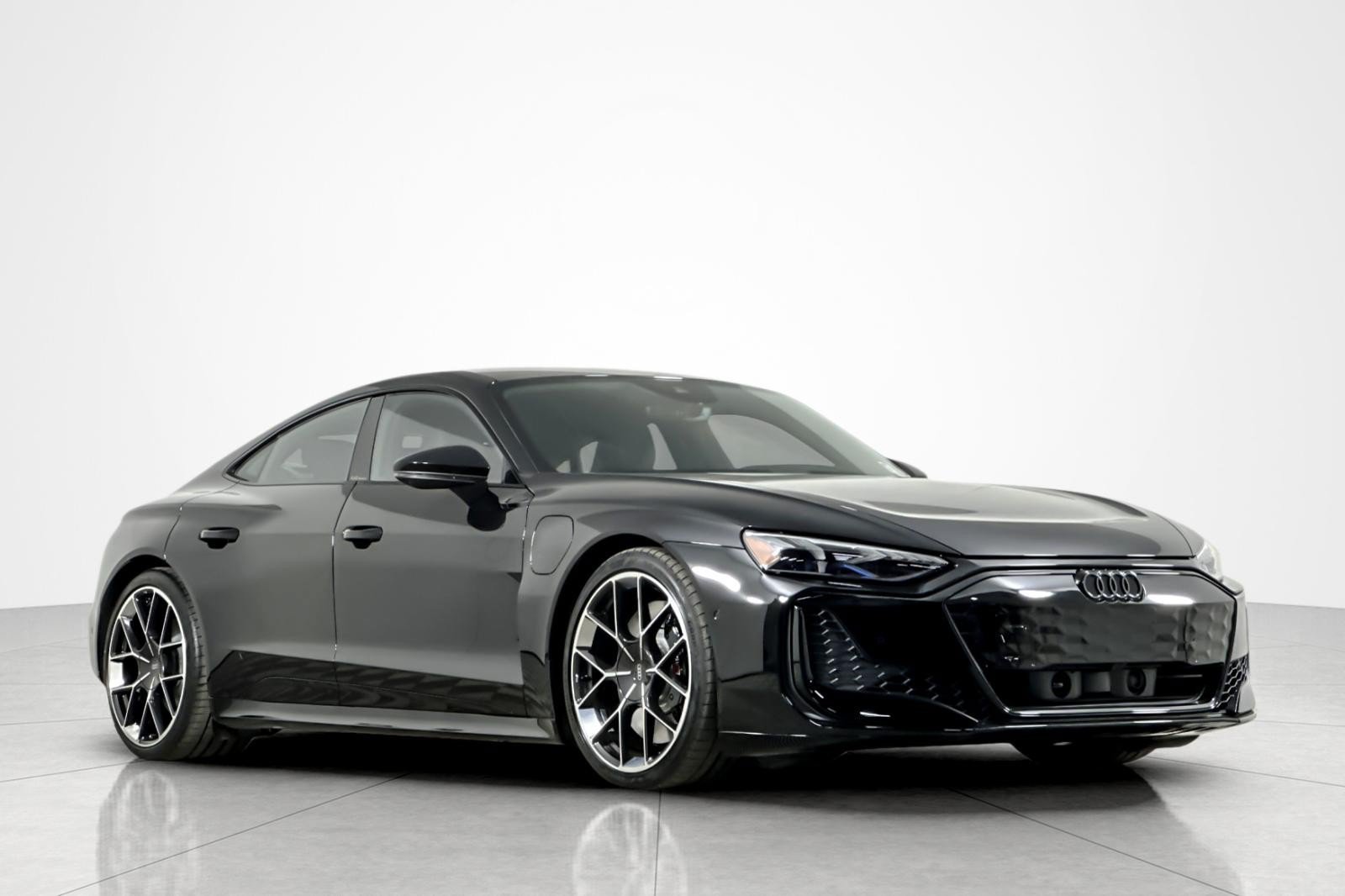 New 2026 Audi RS e-tron GT performance AWD/4WD video 2