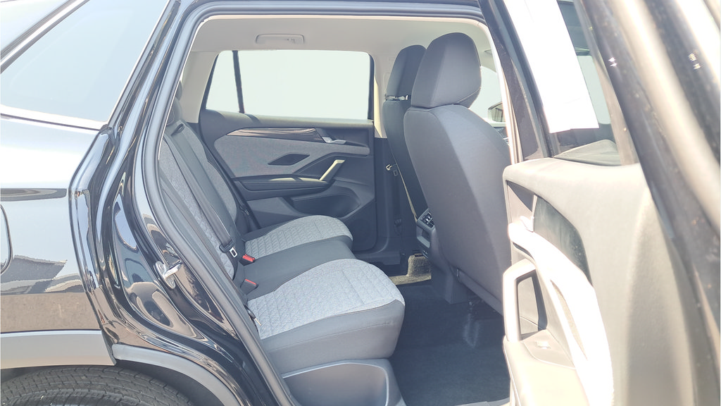 Used 2026 Volkswagen Tiguan S AWD/4WD image 14