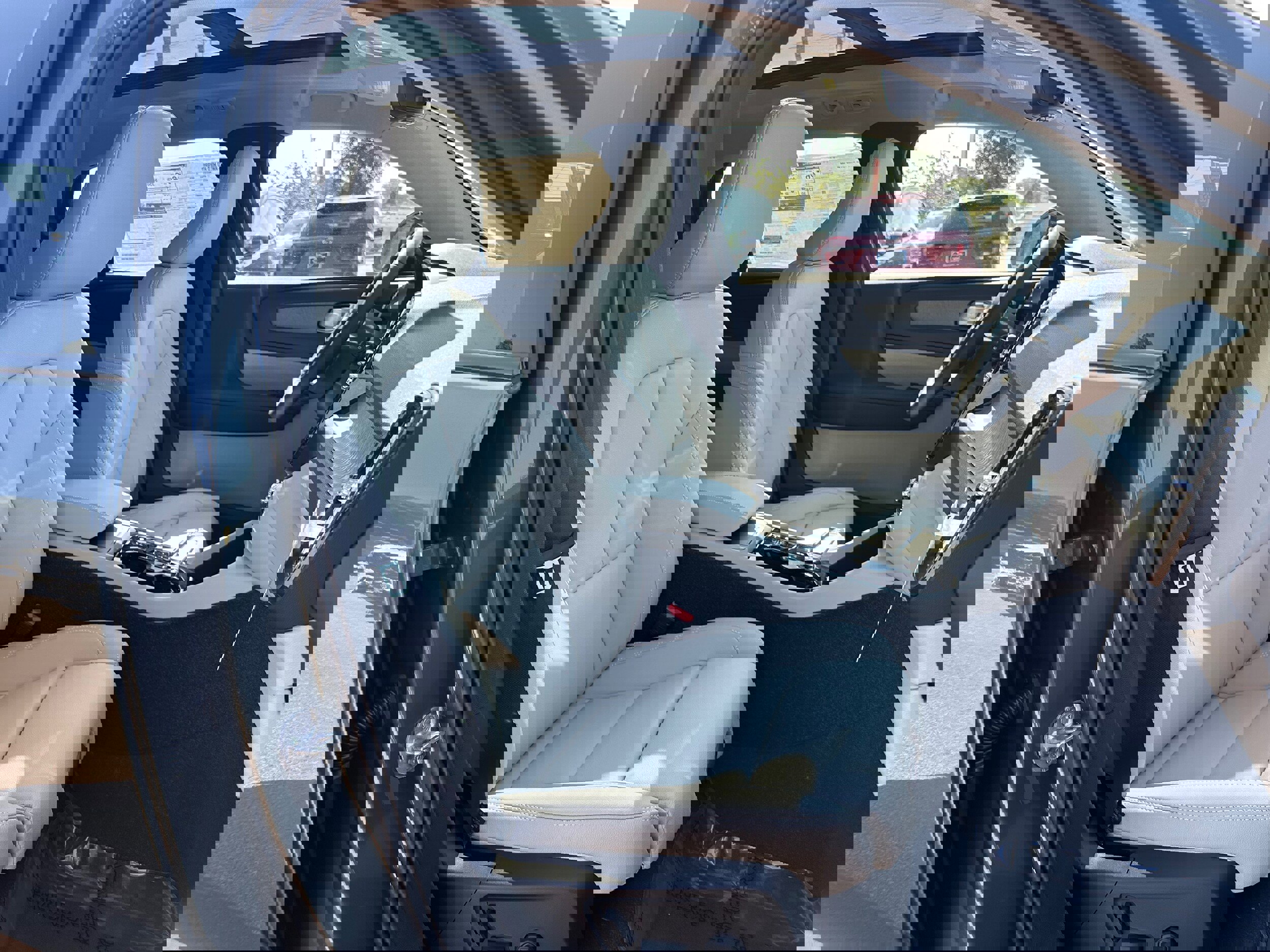 New 2026 Volvo XC40 B5 Plus w/ Protection Package Premier image 8