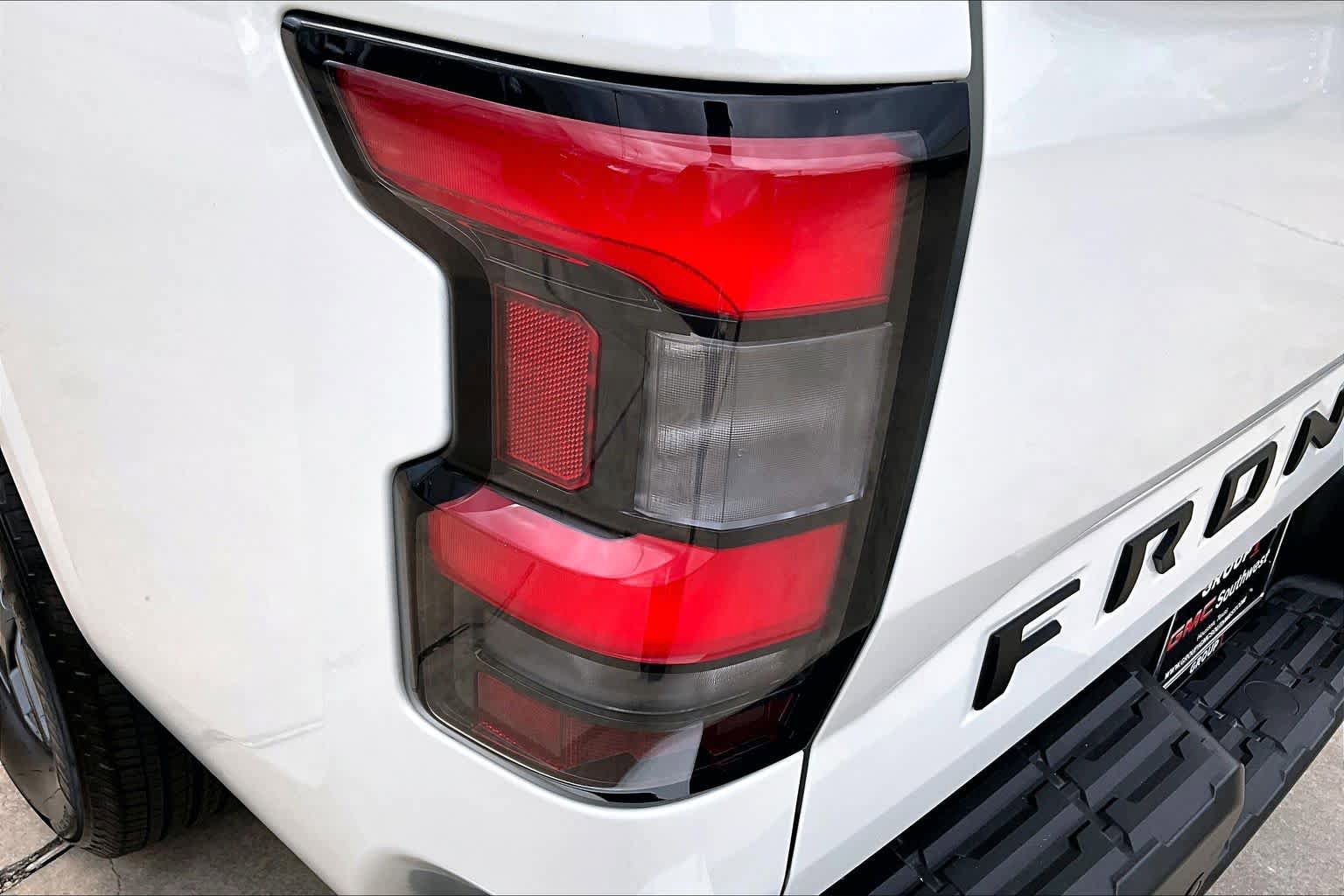 Used 2025 Nissan Frontier SV RWD image 26