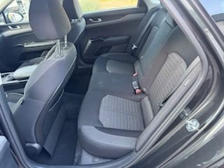 Used 2025 Kia K5 LXS image 9