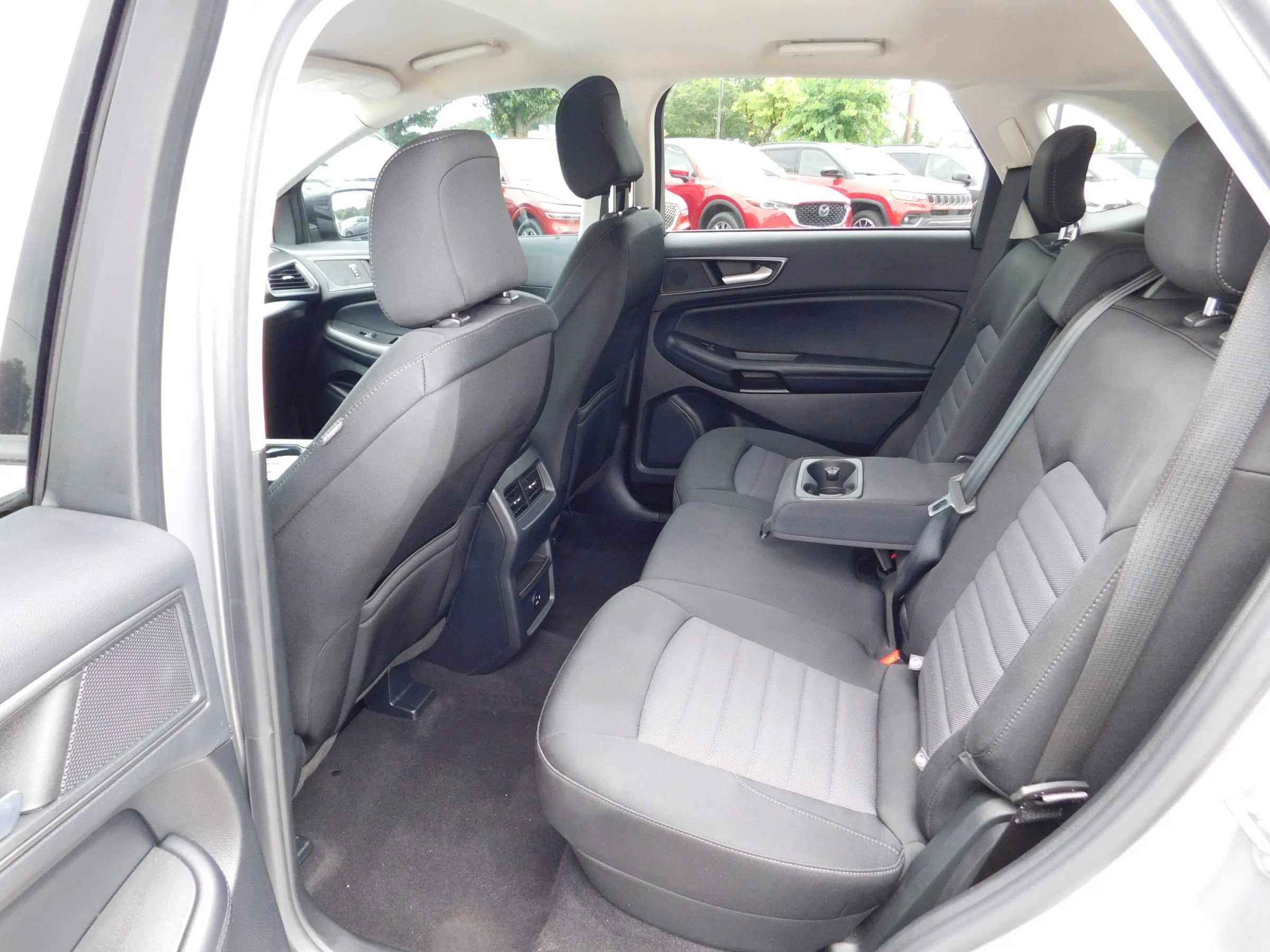 Used 2022 Ford Edge SE AWD/4WD image 11