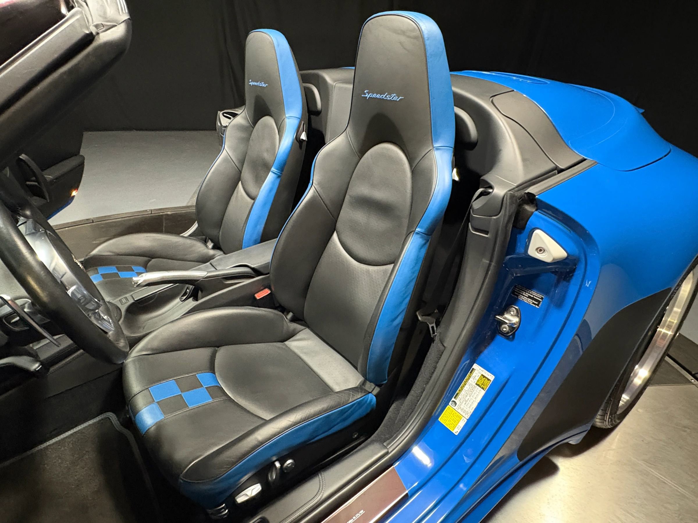 Used 2011 Porsche 911 Speedster image 15