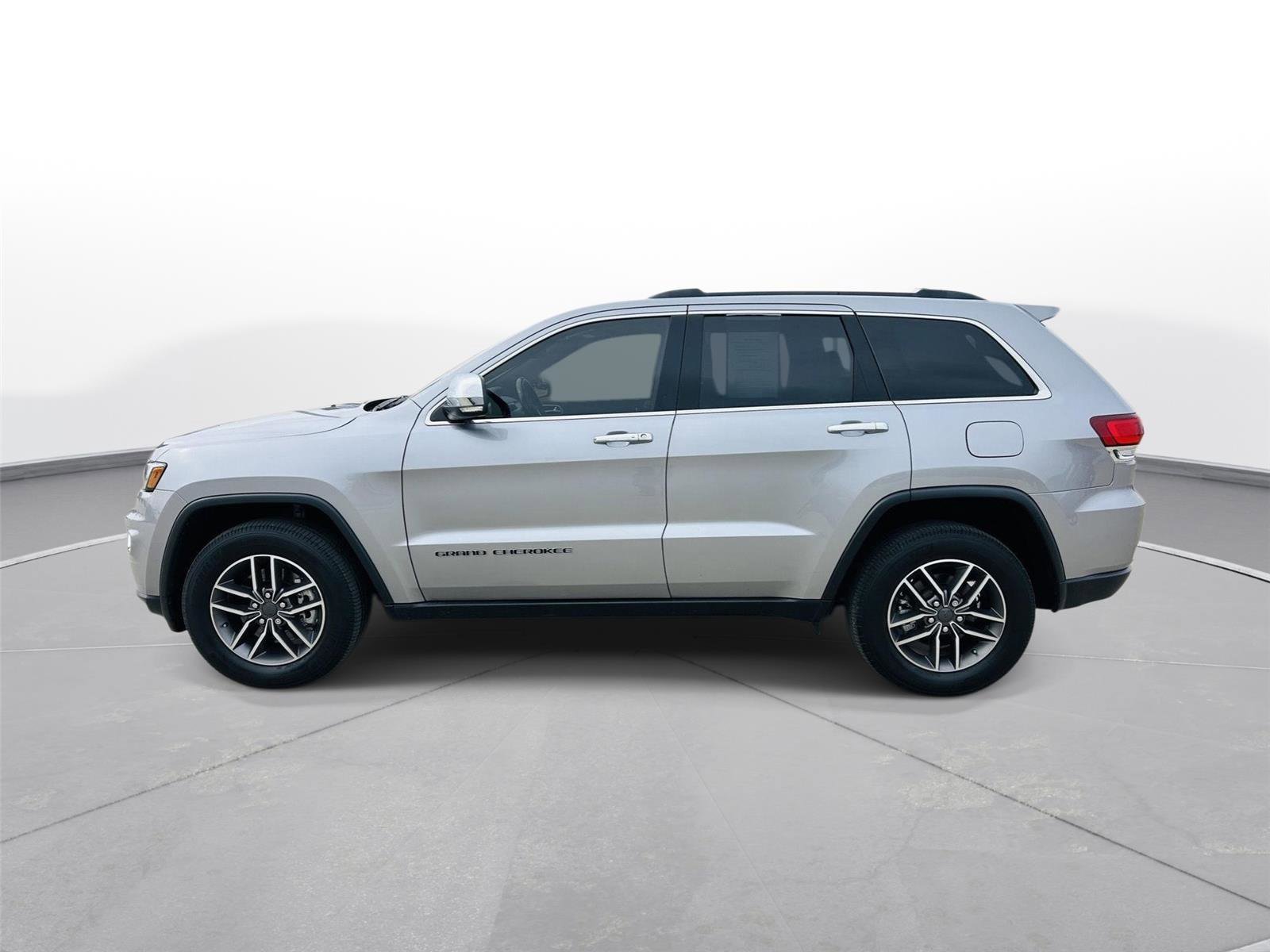 Used 2021 Jeep Grand Cherokee Limited w/ Sun & Sound Group image 34