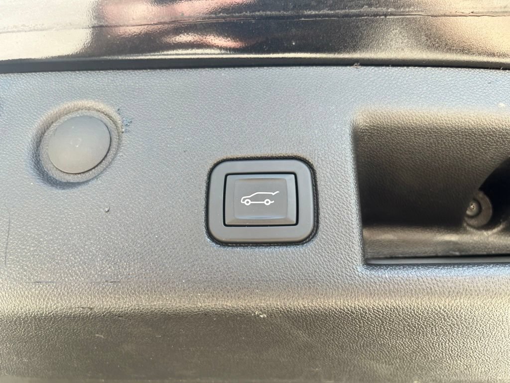 Used 2024 Chevrolet Equinox LT AWD/4WD image 12