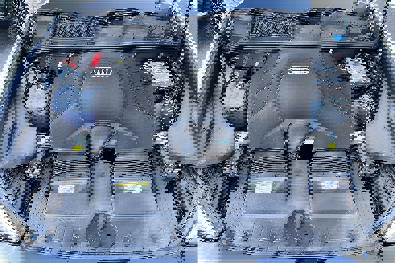 Used 2025 Audi Q8 Premium Plus image 31