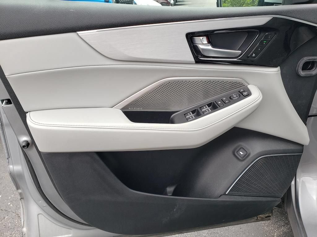 Certified 2023 Acura MDX SH-AWD w/ Technology Package image 19