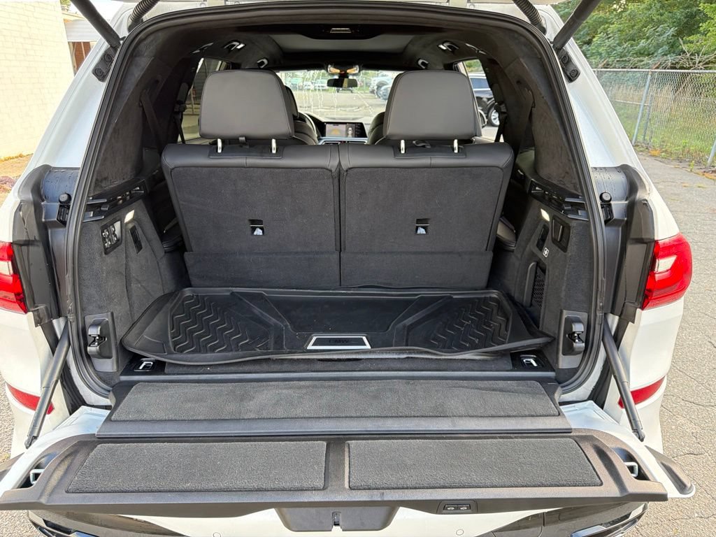 Used 2022 BMW X7 M50i AWD/4WD image 22
