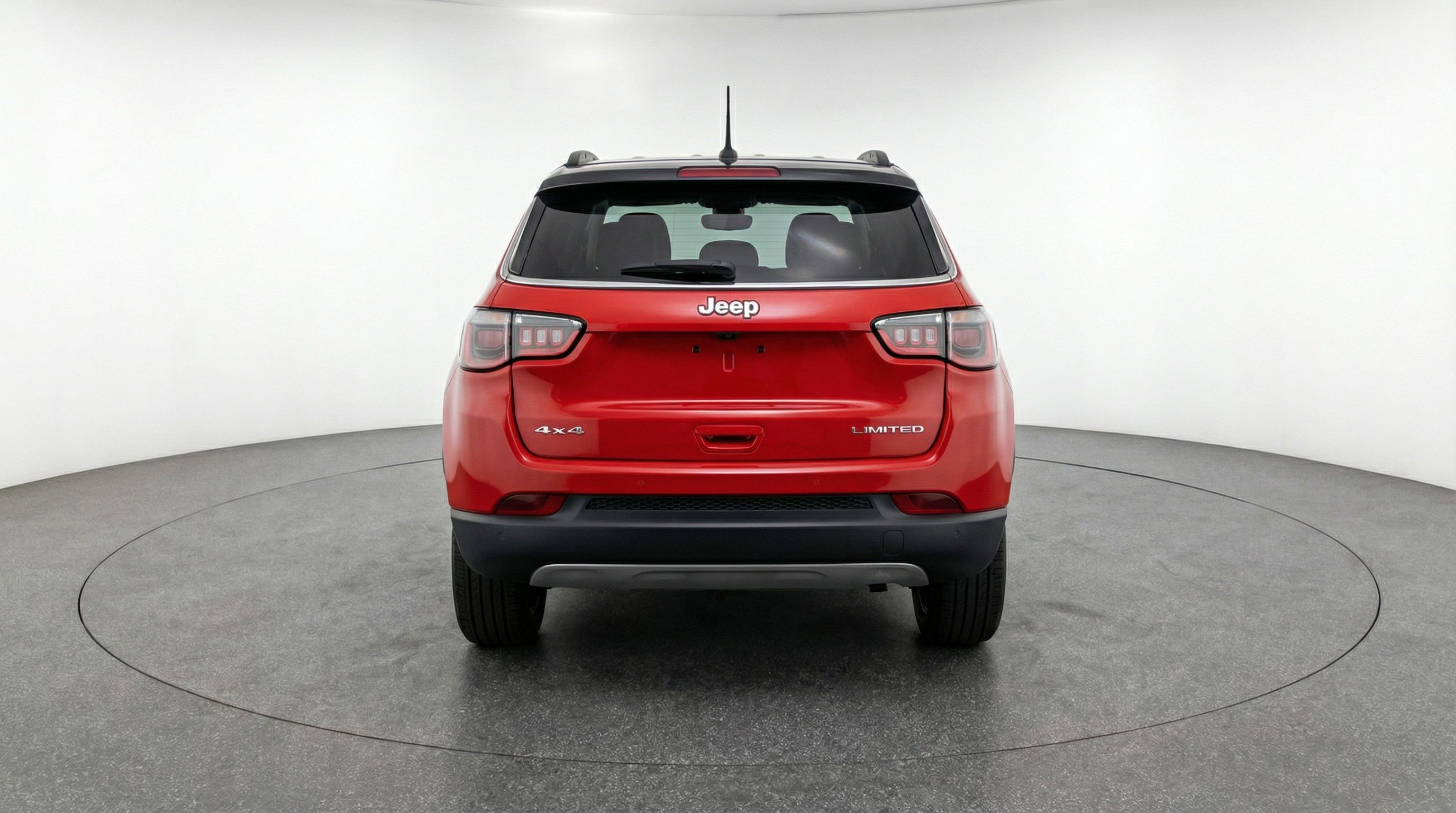 Used 2025 Jeep Compass Limited image 7
