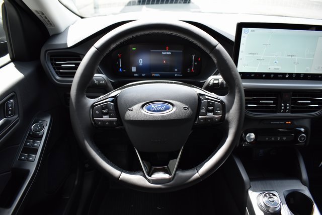 New 2023 Ford Escape SE image 18