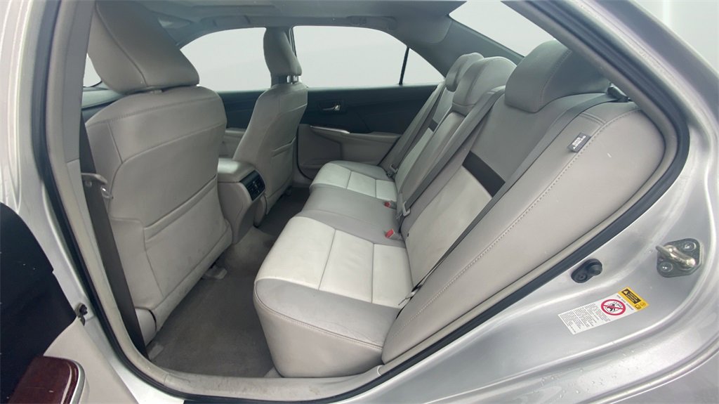 Used 2014 Toyota Camry XLE image 23