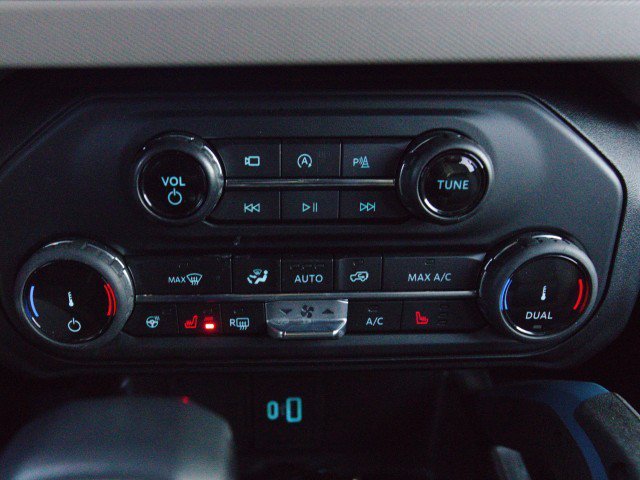 Used 2022 Ford Bronco Wildtrak AWD/4WD image 22