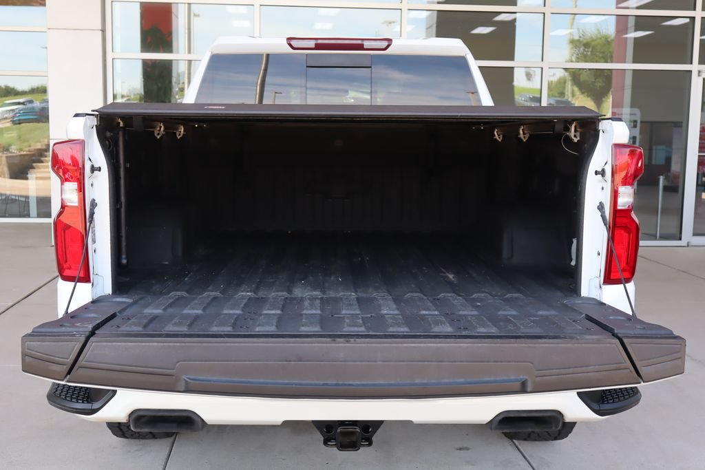 Used 2022 Chevrolet Silverado 1500 RST w/ Redline Edition AWD/4WD image 9