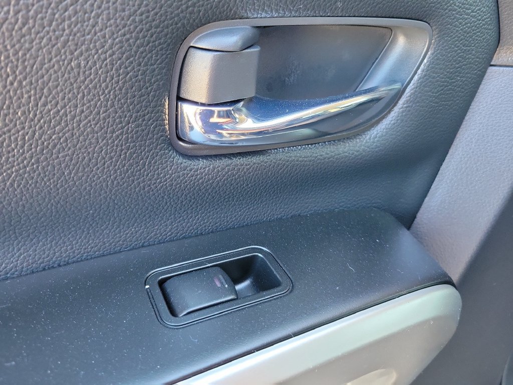 Used 2023 Nissan Titan SV w/ Accessory Utility Package RWD image 12