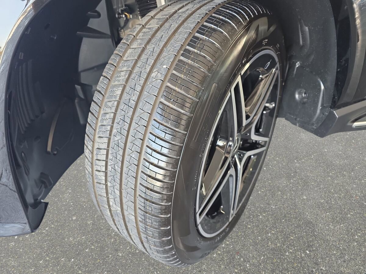 New 2026 Mercedes-Benz GLS 450 4MATIC image 31