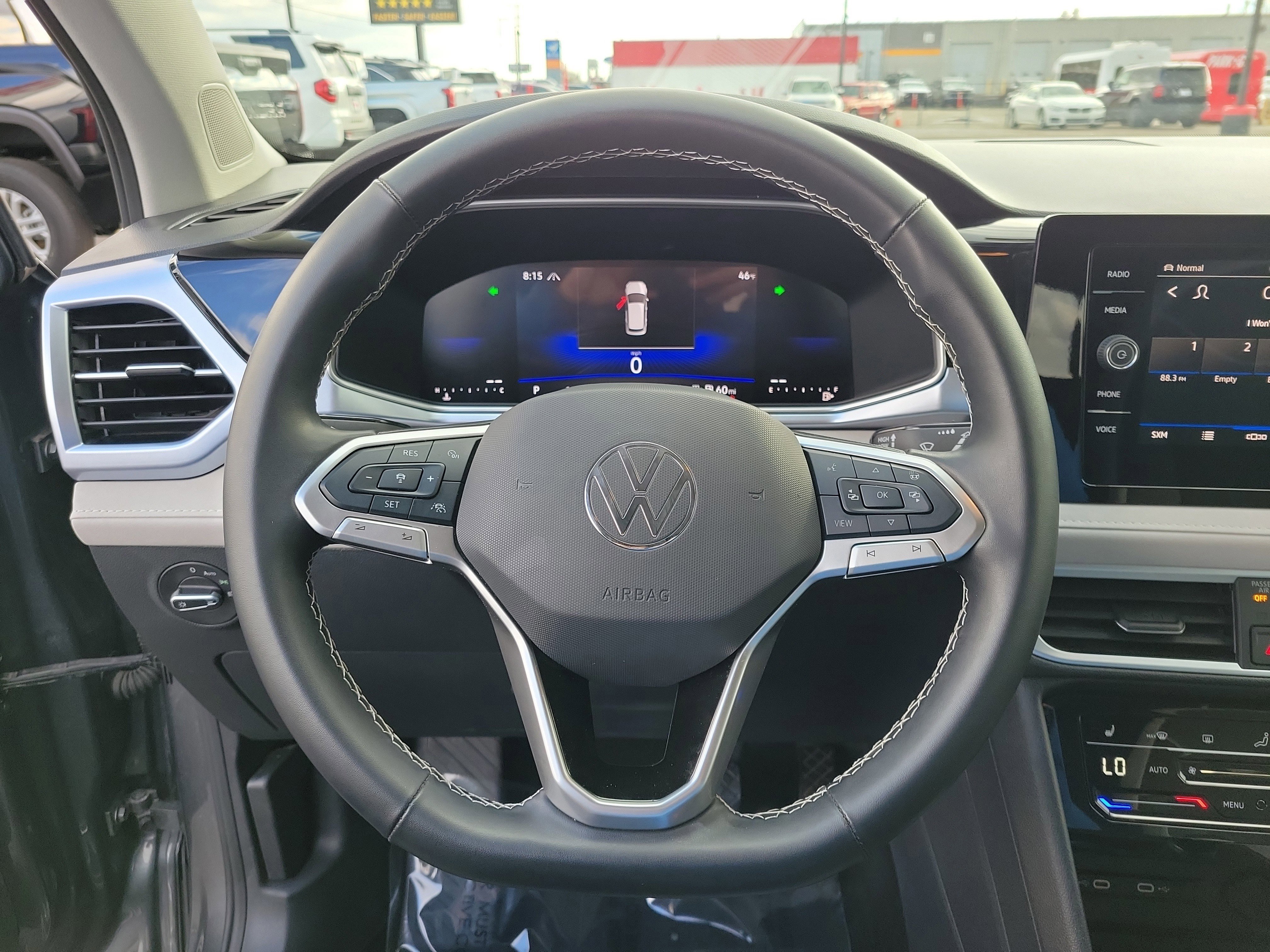 Used 2025 Volkswagen Taos SE image 21