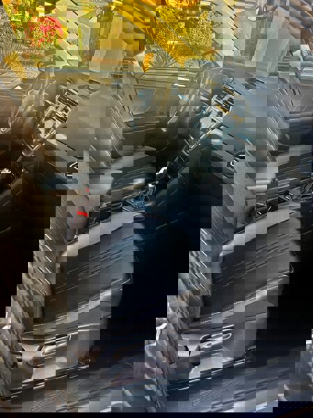 Used 2024 Volkswagen Tiguan SE image 15