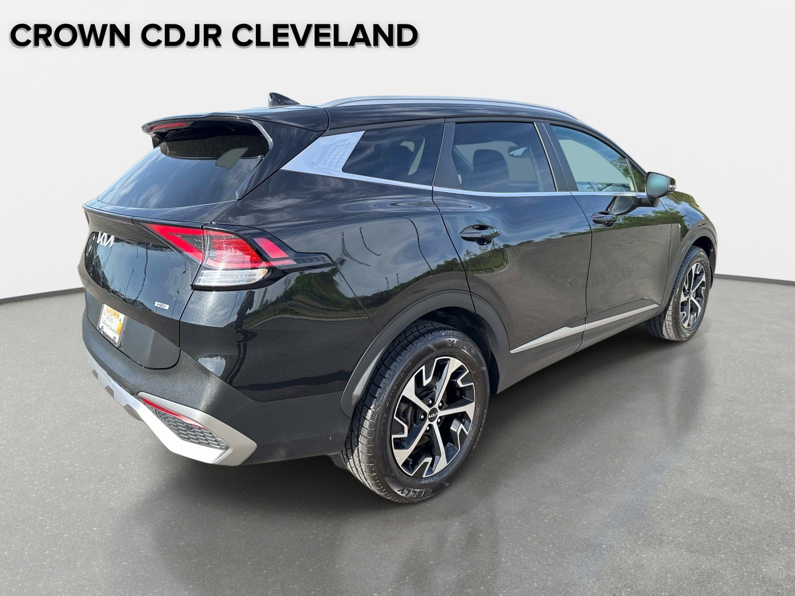 Used 2023 Kia Sportage EX AWD/4WD image 5