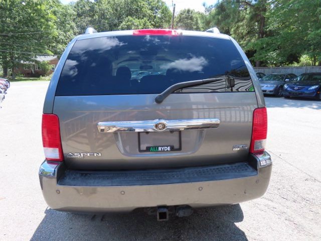 Used 2007 Chrysler Aspen Limited image 7