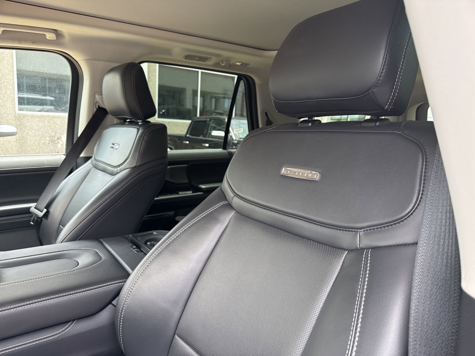 Used 2025 Ford Expedition Max Platinum AWD/4WD image 16