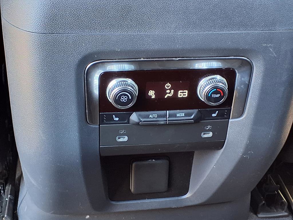 Used 2021 GMC Yukon XL Denali image 18