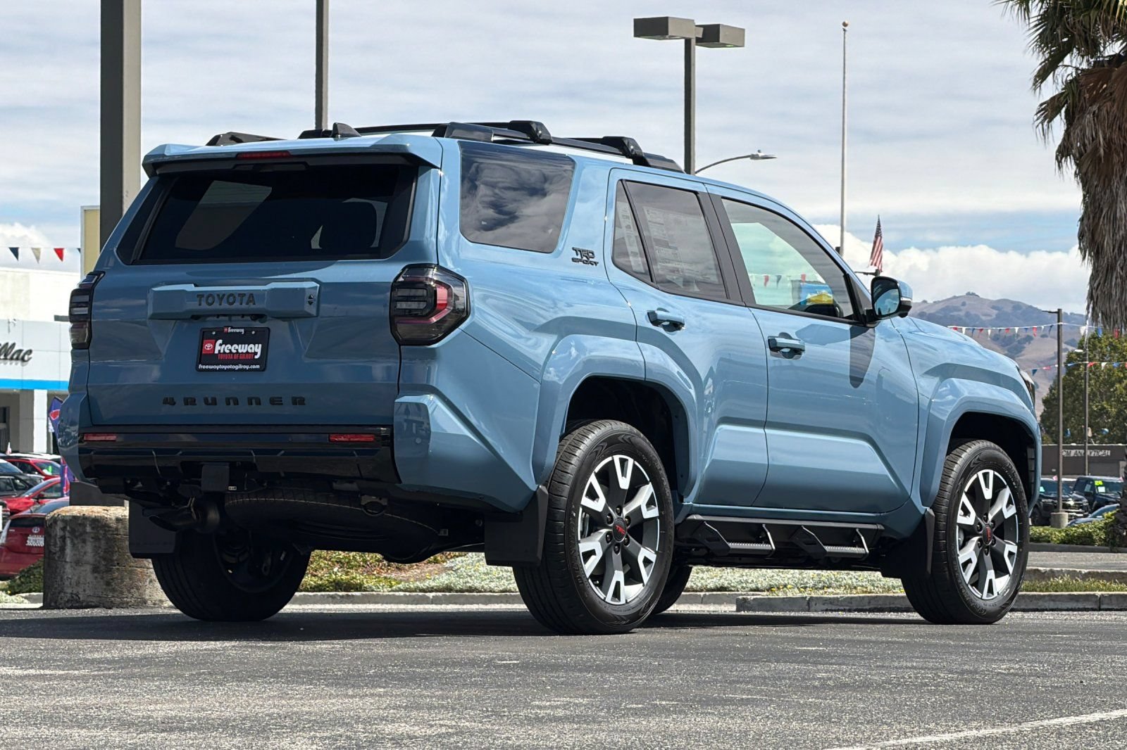 New 2026 Toyota 4Runner TRD Sport Premium AWD/4WD image 4
