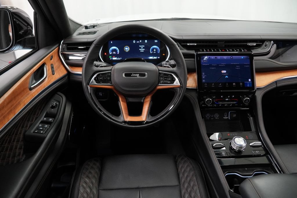 Certified 2025 Jeep Grand Cherokee L Summit AWD/4WD image 25