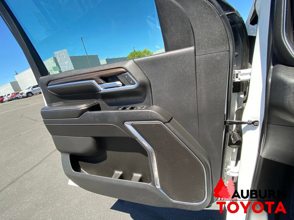 Used 2024 Chevrolet Silverado 2500 LT AWD/4WD image 33