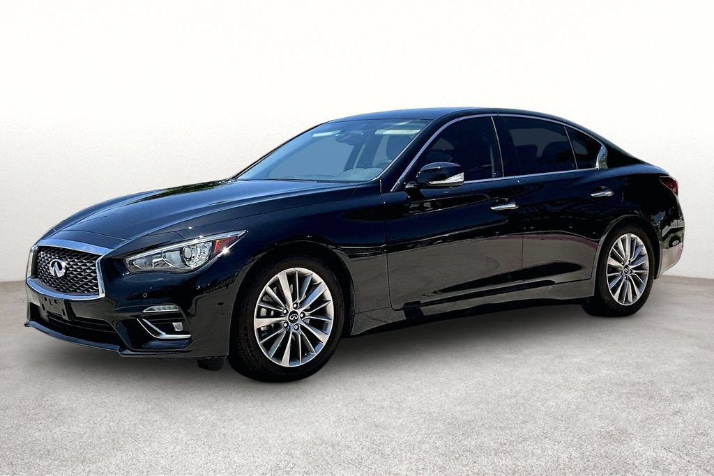 Used 2023 INFINITI Q50 Luxe w/ Cargo Package RWD image 5
